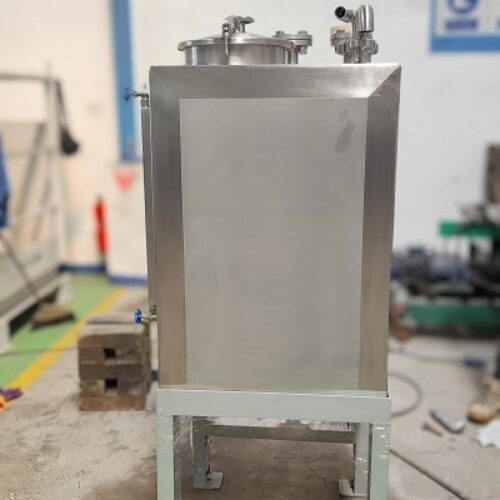 Square Filling Station Tank